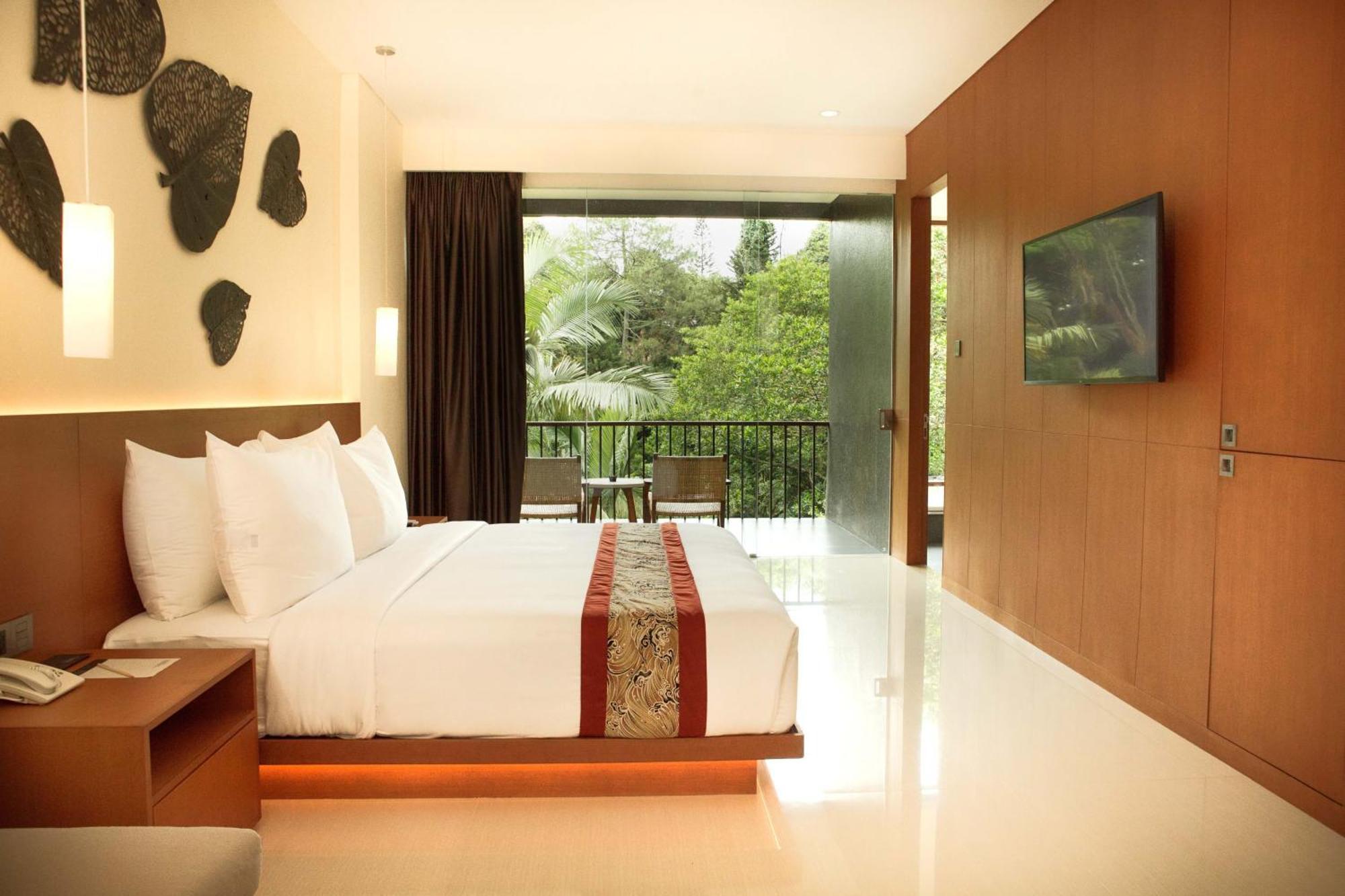 ซันเกรีย รีสอร์ต แอนด์ สปา Hotel เล็มบัง ภายนอก รูปภาพ