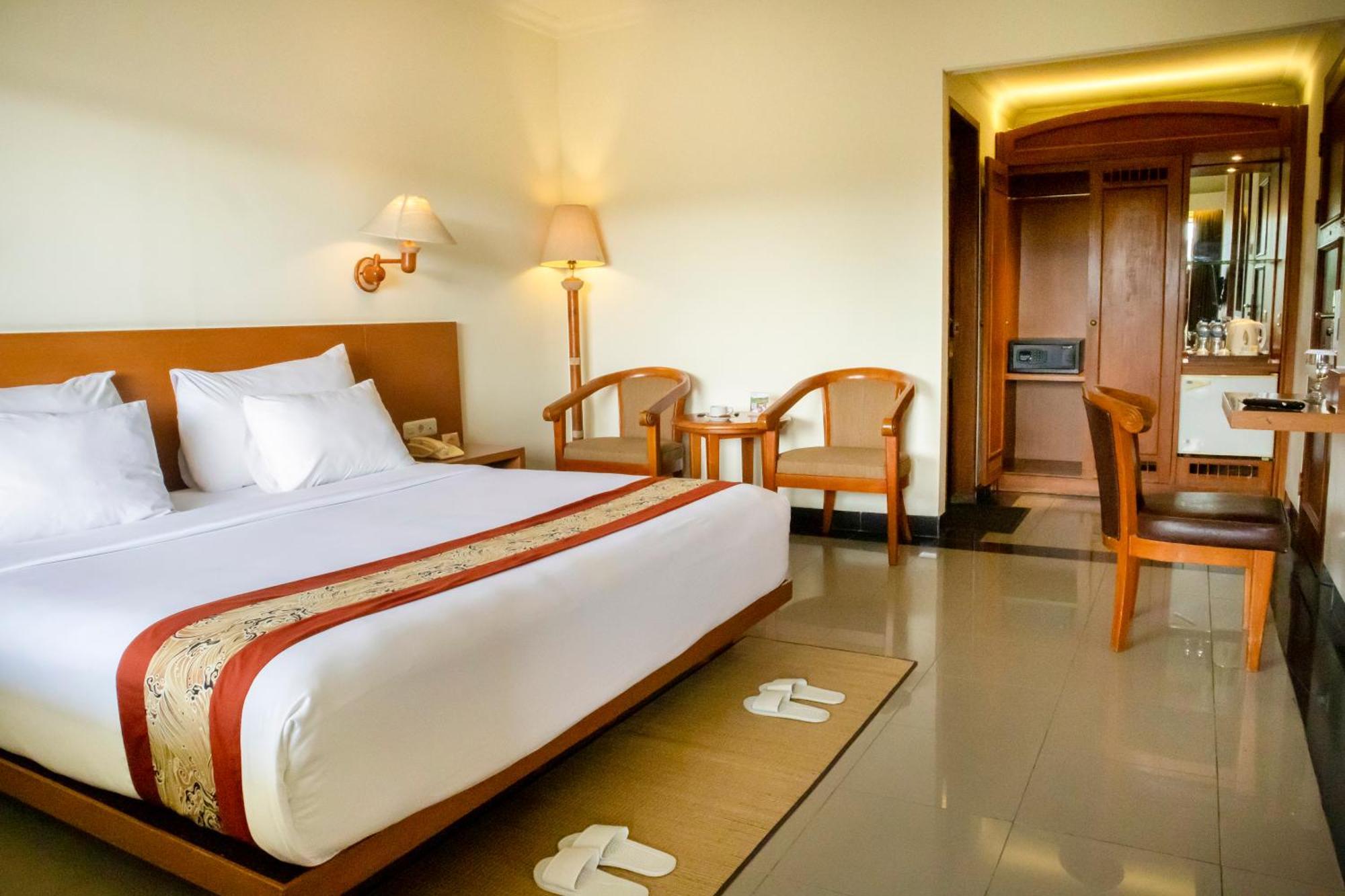 ซันเกรีย รีสอร์ต แอนด์ สปา Hotel เล็มบัง ภายนอก รูปภาพ