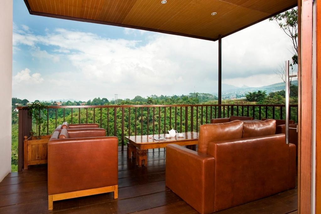 ซันเกรีย รีสอร์ต แอนด์ สปา Hotel เล็มบัง ภายนอก รูปภาพ